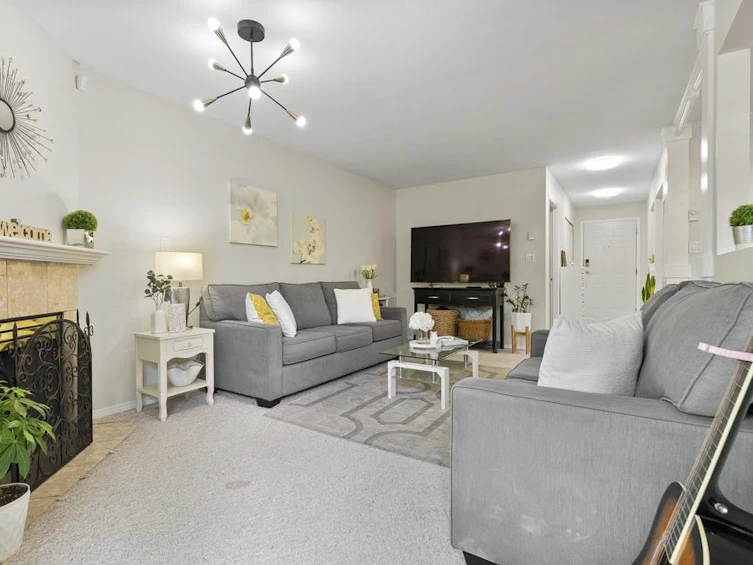 201-9940 151 Street, Surrey, BC, V3R 0V3 - 3