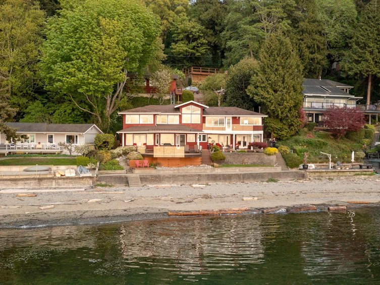 330 Tsawwassen Beach Road, Delta, BC, V4M 4C9
