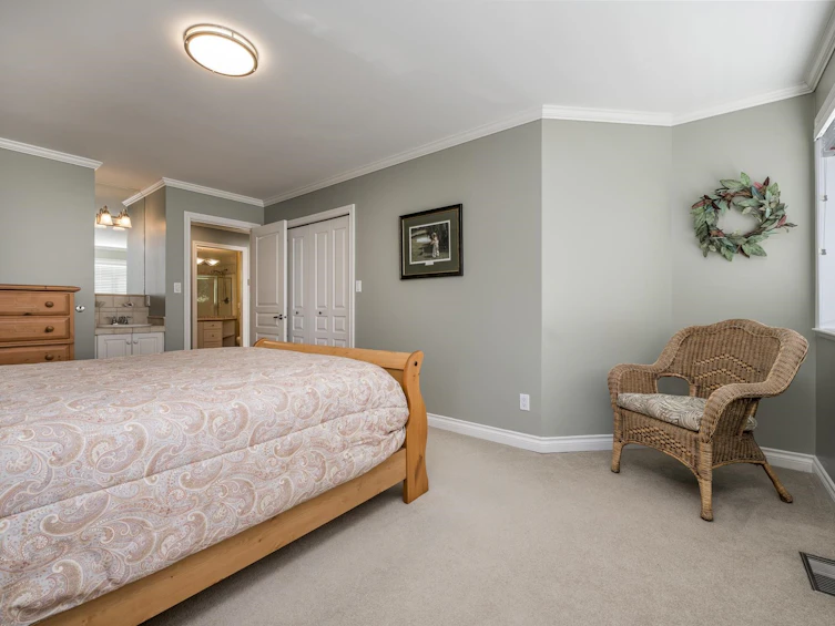 330 Tsawwassen Beach Road, Delta, BC, V4M 4C9 - 23