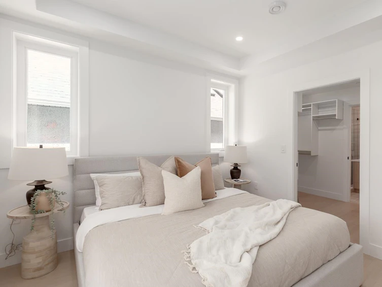 1360 East 17th Avenue, Vancouver, BC, V5V 1C8 - 10