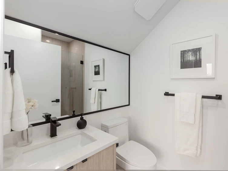1360 East 17th Avenue, Vancouver, BC, V5V 1C8 - 16