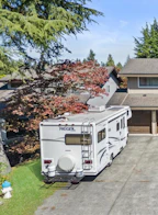 6792 Ryall Crescent