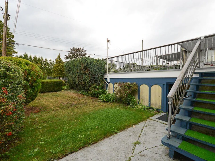 1329 East 49th Avenue, Vancouver, BC, V5W 2J3 - 21