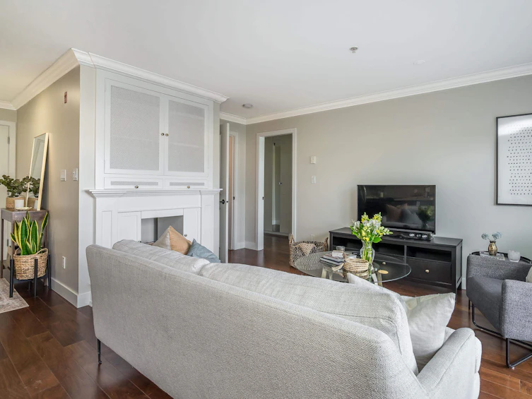 206-15775 Croydon, Surrey, BC, V3Z 2L6 - 5