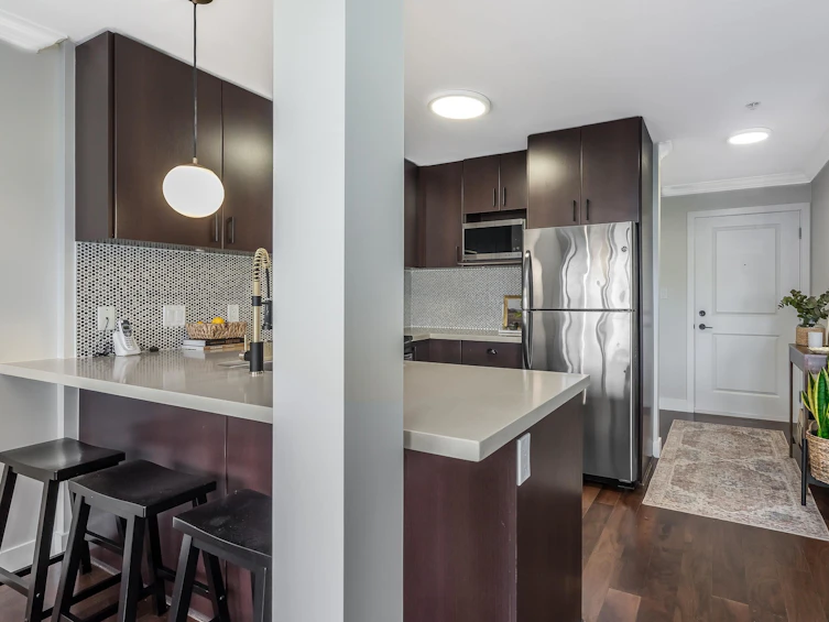206-15775 Croydon, Surrey, BC, V3Z 2L6 - 14