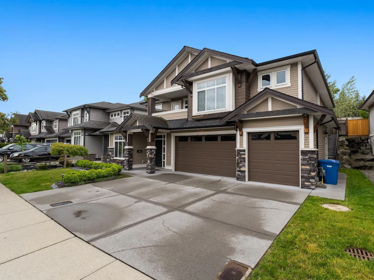 2711 Bristol Drive, Abbotsford, BC, V2S 0G1 - 2