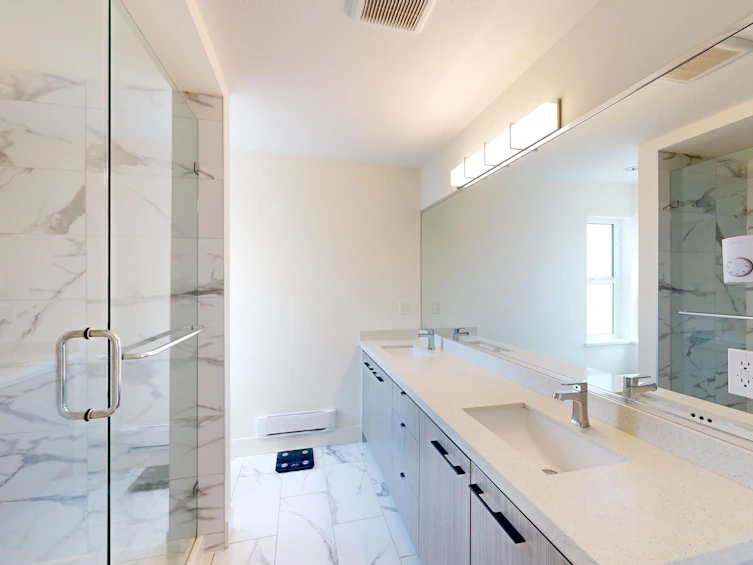 30-14057 60a, Surrey, BC, V3X 0J2 - 23