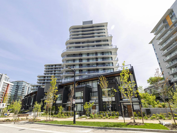 2503-13303 Central Avenue, Surrey, BC, V3T 0K6 - 2