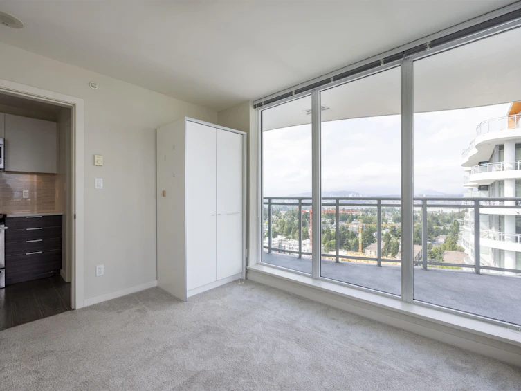 2503-13303 Central Avenue, Surrey, BC, V3T 0K6 - 11