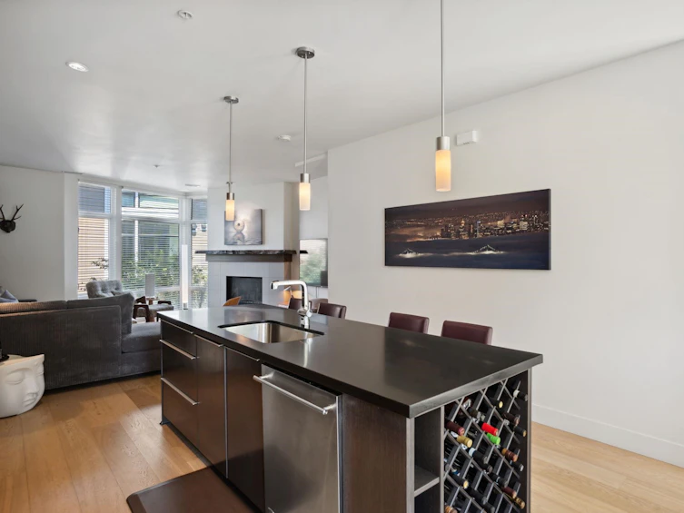 2971 Wall Street, Vancouver, BC, V5K 0A6 - 7