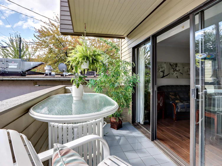 205-1424 Walnut Street, Vancouver, BC, V6J 3R3 - 9