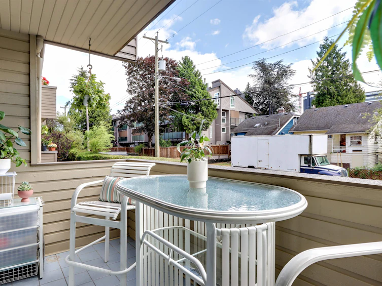 205-1424 Walnut Street, Vancouver, BC, V6J 3R3 - 11