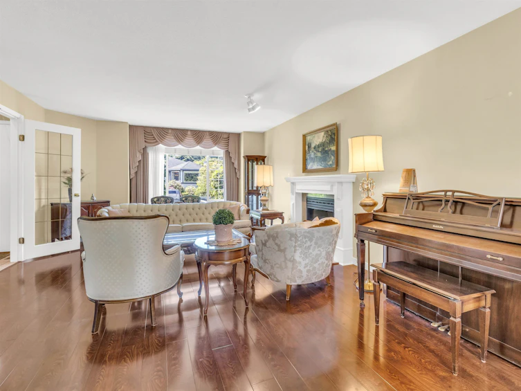 10525 Harrogate Drive, Delta, BC, V4C 8E1 - 4