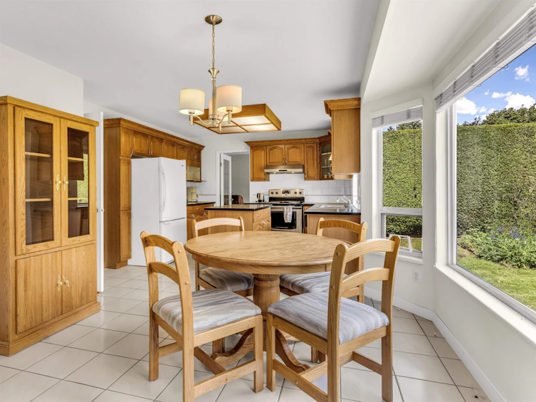 10525 Harrogate Drive, Delta, BC, V4C 8E1 - 9
