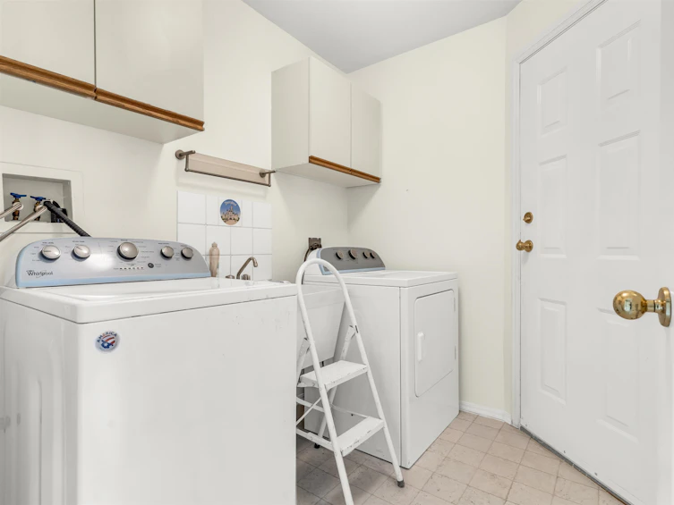 10525 Harrogate Drive, Delta, BC, V4C 8E1 - 15