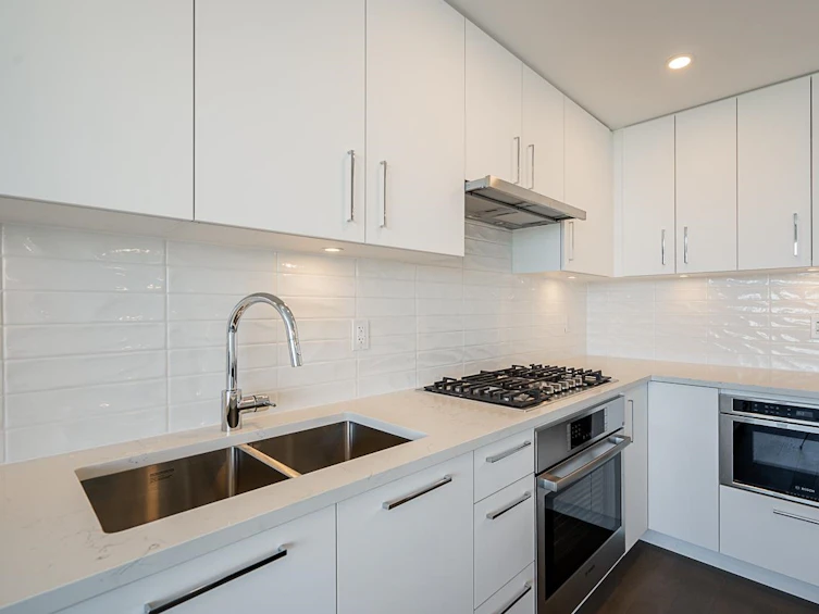 903-1588 Johnston, Surrey, BC, V4B 0C5 - 4