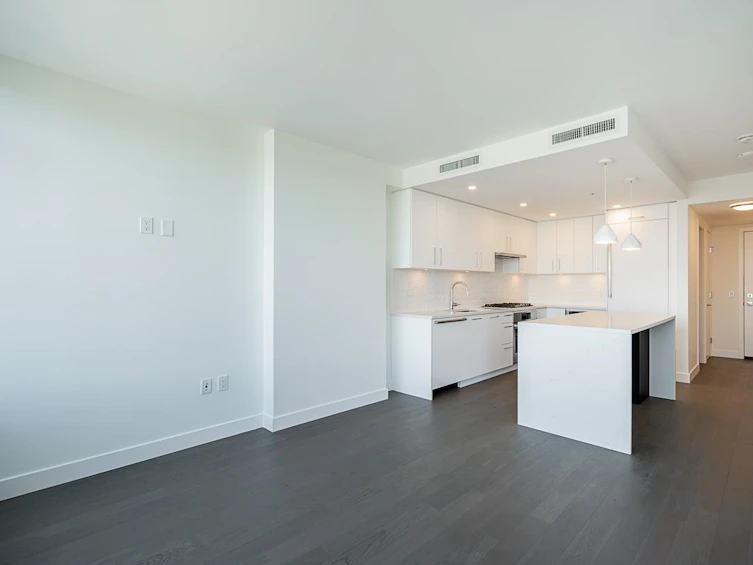 903-1588 Johnston, Surrey, BC, V4B 0C5 - 11