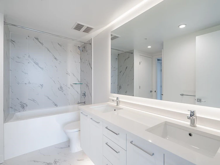 903-1588 Johnston, Surrey, BC, V4B 0C5 - 21