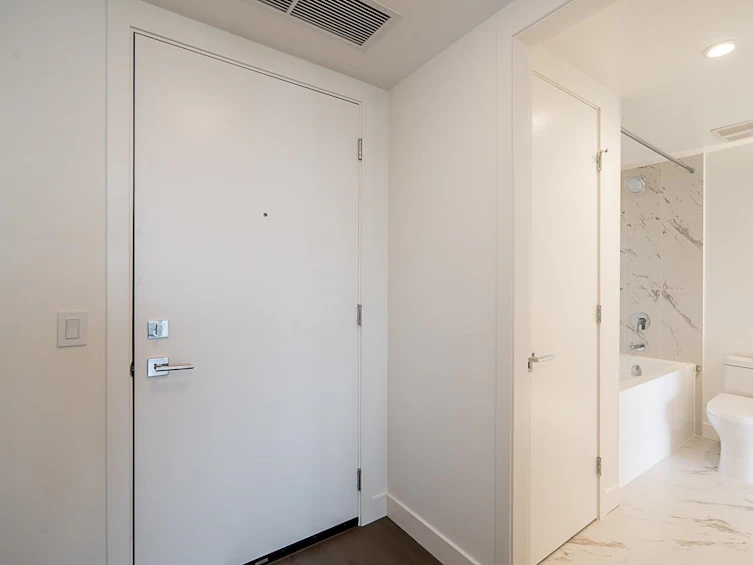 903-1588 Johnston, Surrey, BC, V4B 0C5 - 25