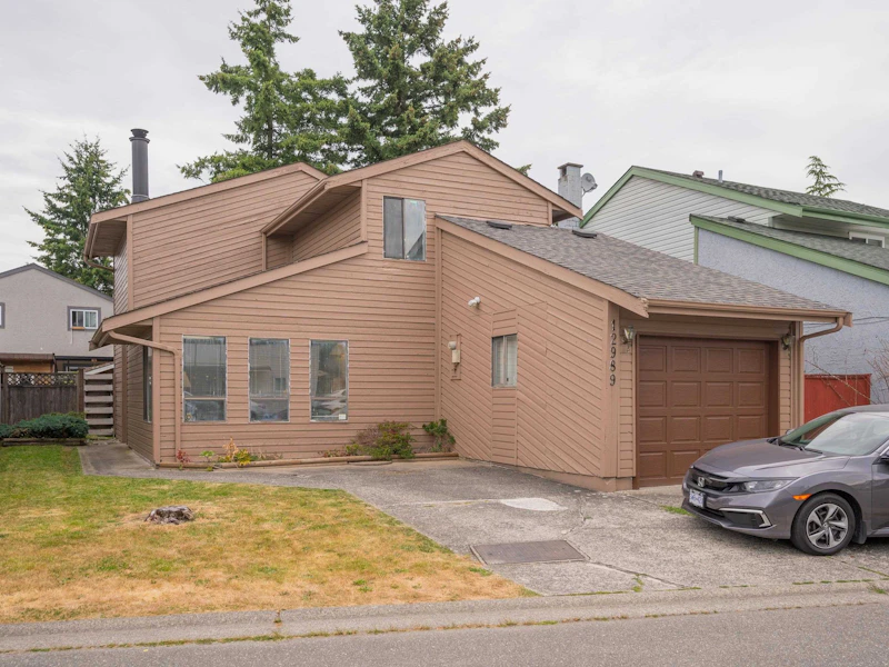 12989 73b Avenue, Surrey BC V3W 7K4