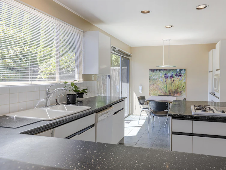 1068 West 47th Avenue, Vancouver, BC, V6M 2L4 - 16