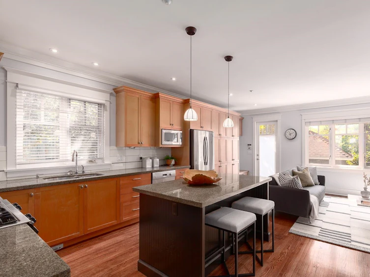 2378 West 49th Avenue, Vancouver, BC, V6M 2V1 - 11