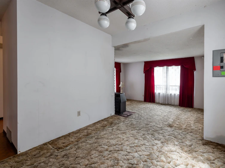 7955 138a Street, Surrey, BC, V3W 7E8 - 8