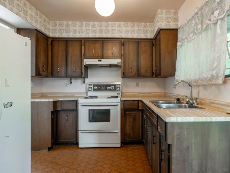 7955 138a Street, Surrey, BC, V3W 7E8 - 12