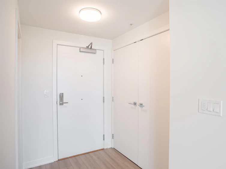 1805-1401 Hunter Street, North Vancouver, BC, V7J 0E2 - 8