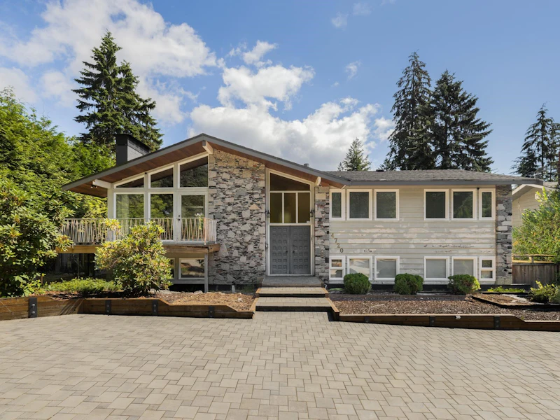 4720 Ramsay Road, North Vancouver BC V7K 2N5