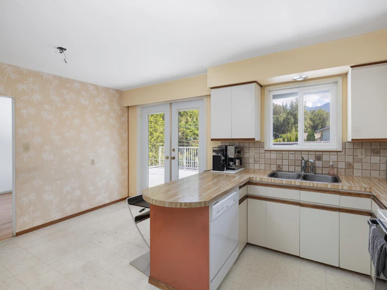 4720 Ramsay Road, North Vancouver, BC, V7K 2N5 - 12