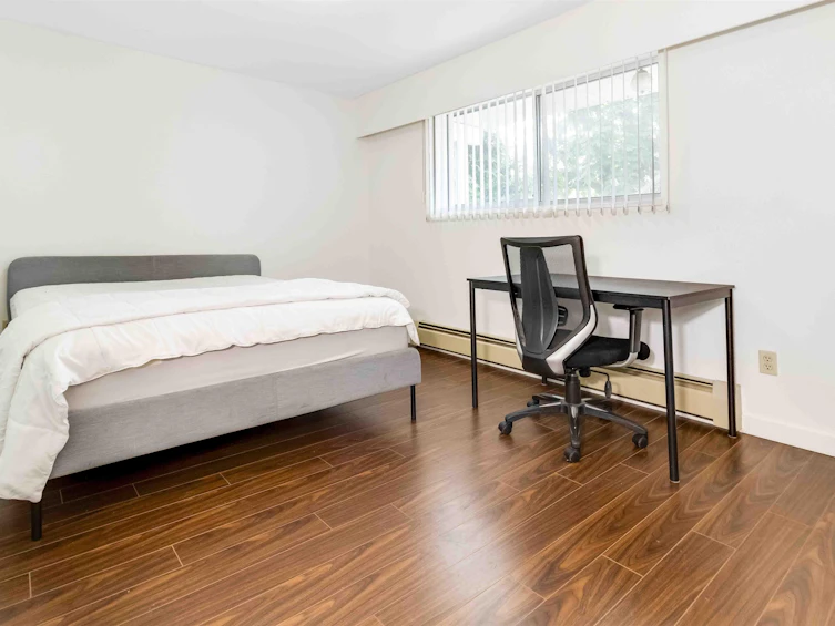 2516 W 18th Avenue, Vancouver, BC, V5P 1N4 - 9