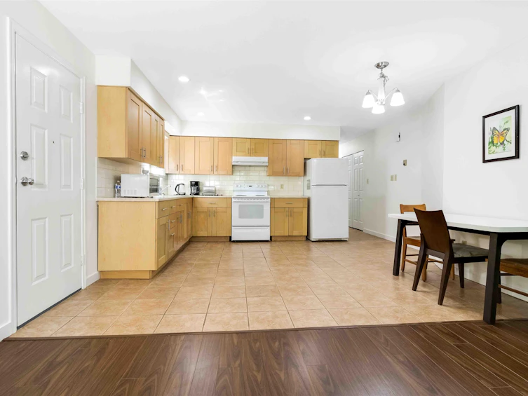 2516 W 18th Avenue, Vancouver, BC, V5P 1N4 - 14