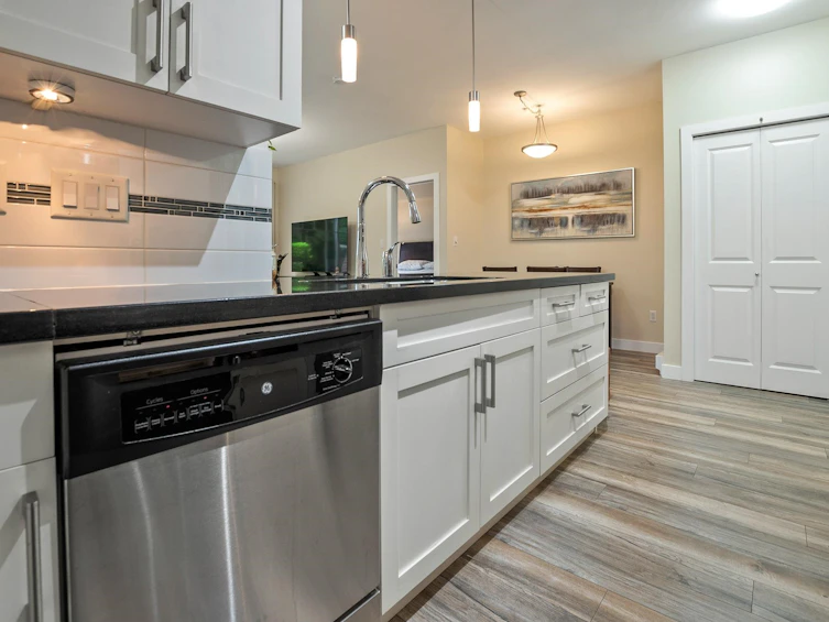108-33898 Pine Street, Abbotsford, BC, V2S 2P3 - 14