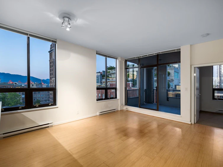 604-531 Beatty Street, Vancouver, BC, V6B 0C5 - 2