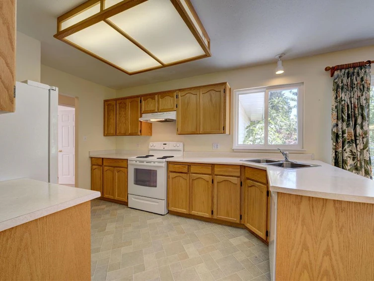 298 Glassford Road, Gibsons, BC, V0N 1V8 - 8