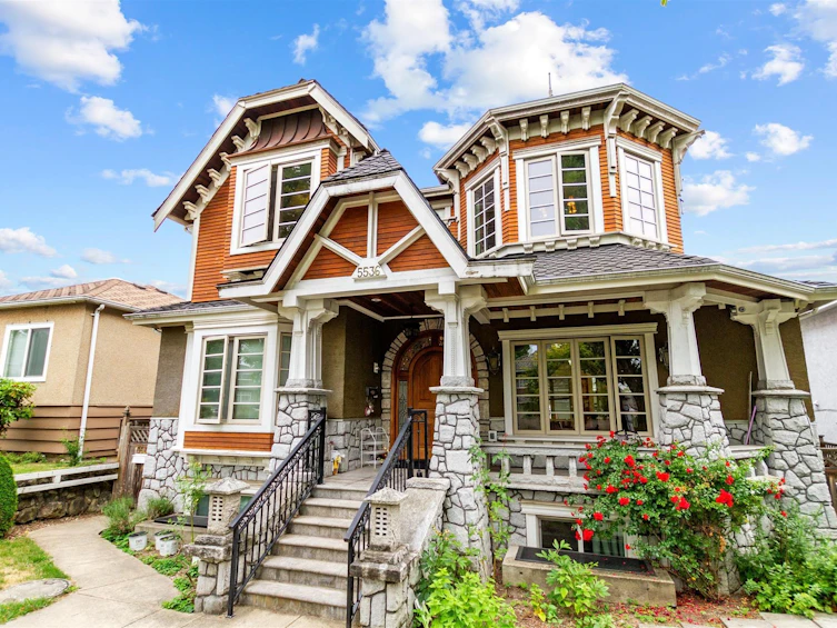 5536 Elizabeth Street, Vancouver, BC, V5Y 3J9 - 2