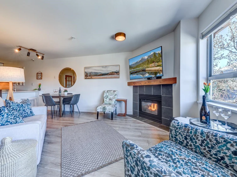 352-4340 Lorimer Road, Whistler, BC, V8E 1A5 - 3
