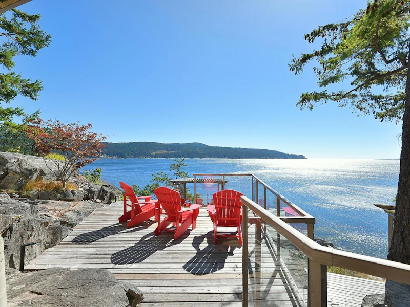5350 Susan Way, Secret Cove BC