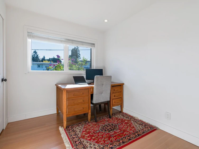 11345 136a Street, Surrey, BC, V3R 3C4 - 10