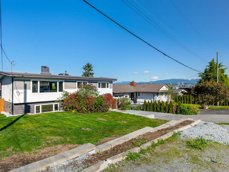 11345 136a Street, Surrey, BC, V3R 3C4 - 25