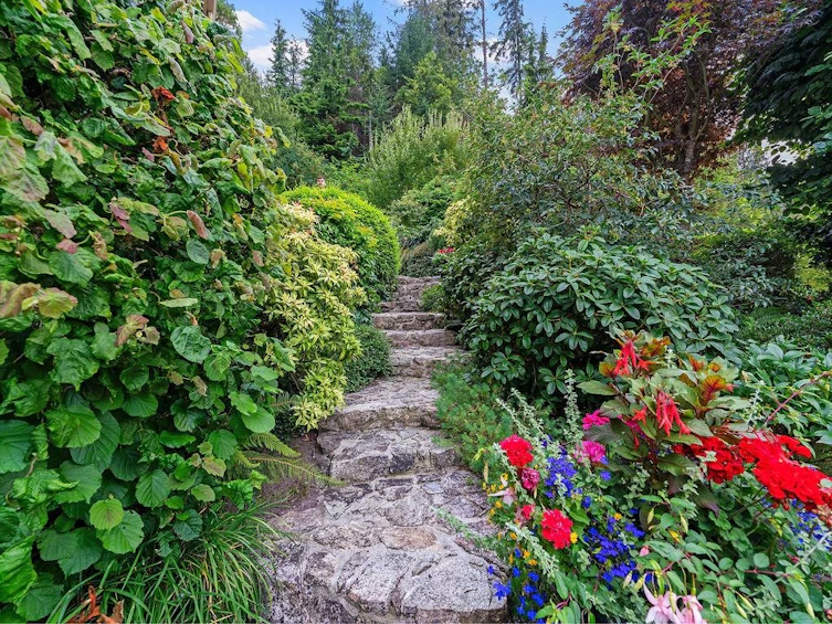 5480 Keith Road, West Vancouver, BC, V7W 3C9 - 3