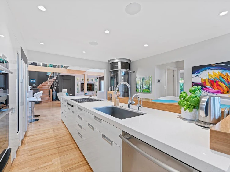 5480 Keith Road, West Vancouver, BC, V7W 3C9 - 16