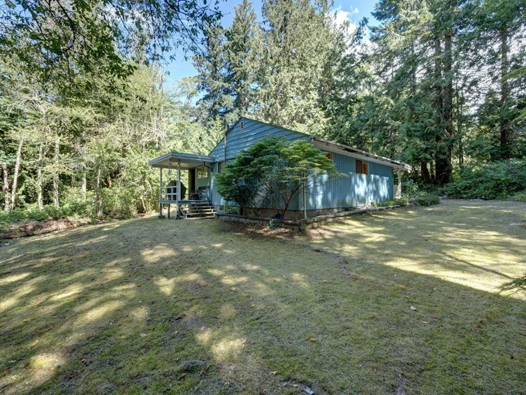 2258 Gail Road, Gibsons, BC, V0N 2W6 - 11