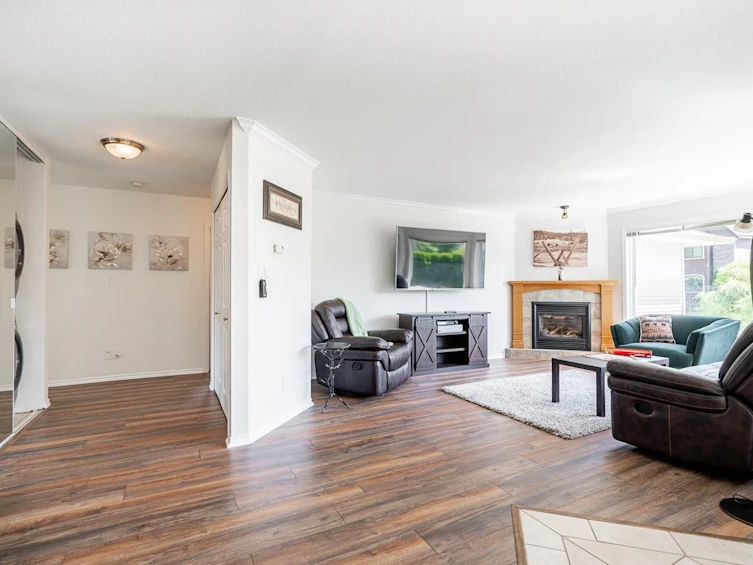 310 Chestnut Avenue, Harrison Hot Springs, BC, V0M 1A3 - 3