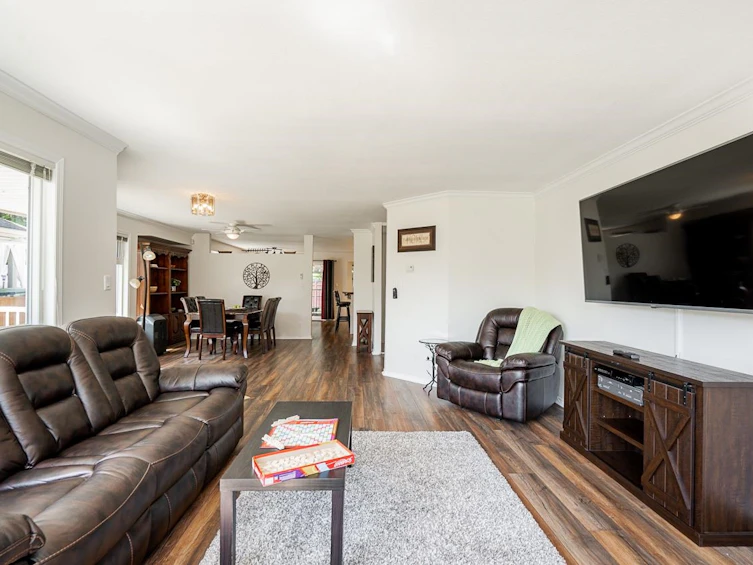 310 Chestnut Avenue, Harrison Hot Springs, BC, V0M 1A3 - 5