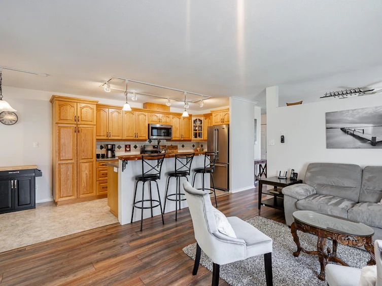 310 Chestnut Avenue, Harrison Hot Springs, BC, V0M 1A3 - 10