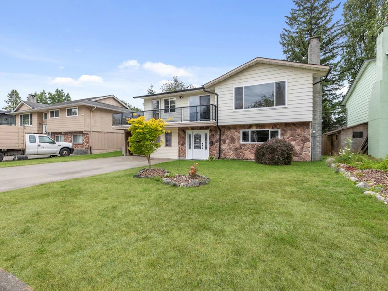 20820 Stoney Avenue, Maple Ridge BC V2X 7T1