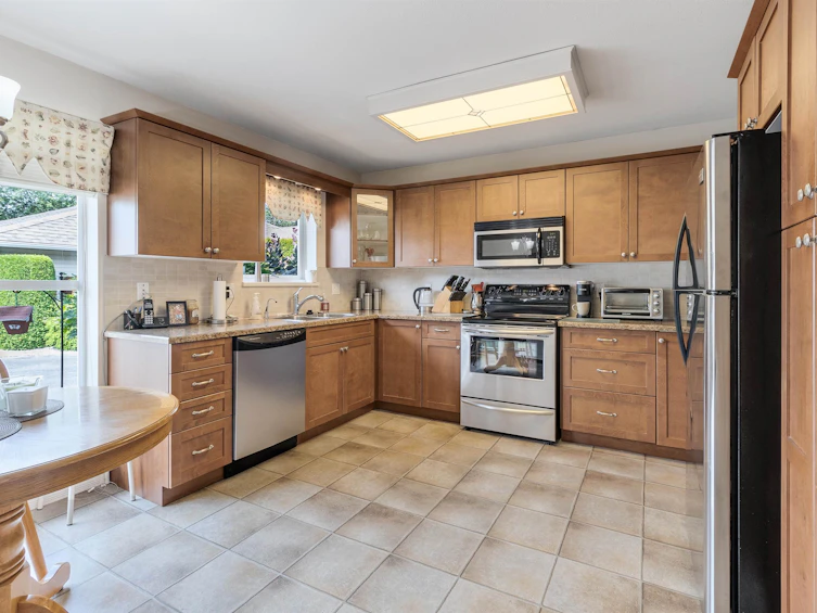 107-10172 141 Street, Surrey, BC, V3T 4P6 - 3