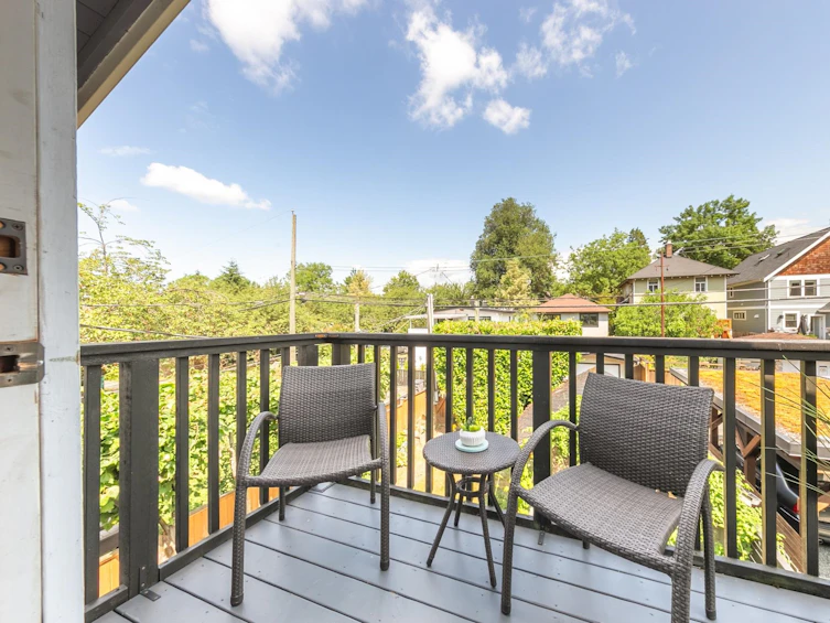 2011 Graveley Street, Vancouver, BC, V5L 3B6 - 22